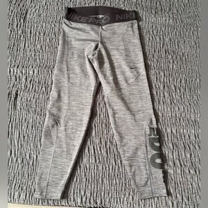 Nike Gray Heather Girls' Training Leggings with Black Waistband